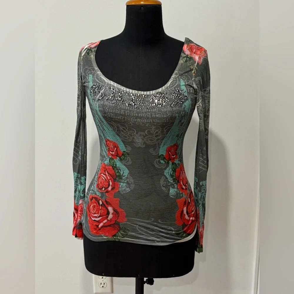 Guess Gray and Red Top - Picture 1 of 3